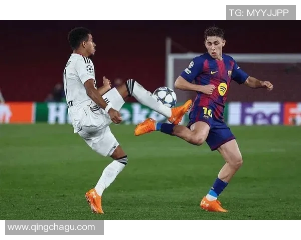 意甲激战：多特蒙德逆转巴萨全场沸腾精彩瞬间回顾