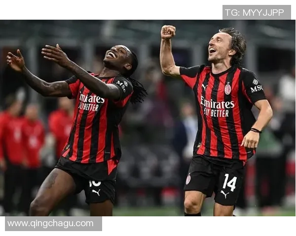 国王杯激战：AC米兰险胜那不勒斯红牌事件引发全场热议