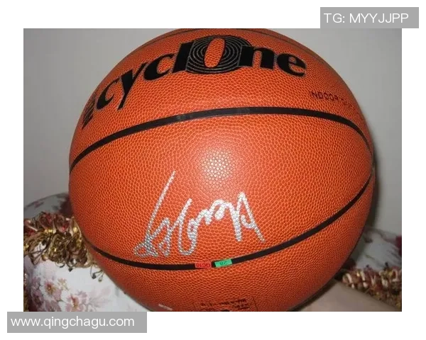 姚明签名卡片的真伪鉴定与收藏价值探讨