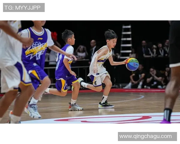 姚明携手公益篮球赛传递爱心与希望点燃青少年运动热情