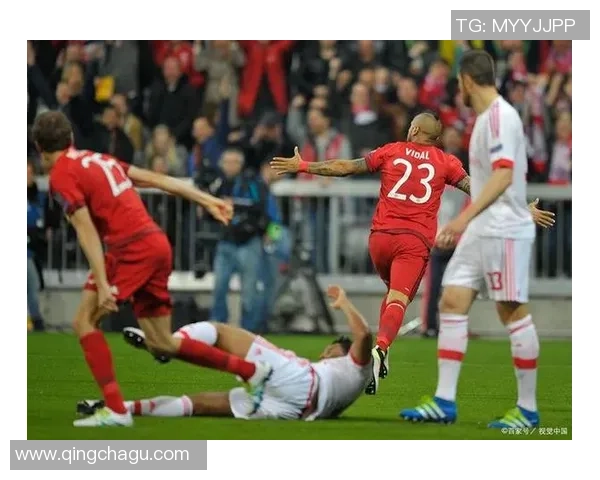 欧联杯惊天逆转本菲卡点球大战击败拜仁全场沸腾