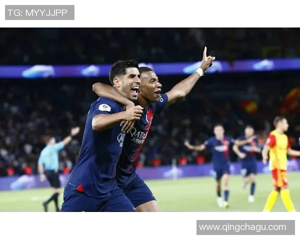 足总杯精彩对决巴黎圣日耳曼大胜尤文图斯乌龙球引发争议判罚热议