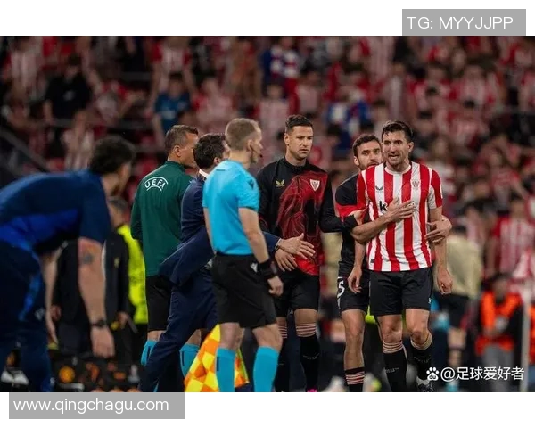 欧联杯精彩对决曼联与多特蒙德战成平局争议判罚引发热议