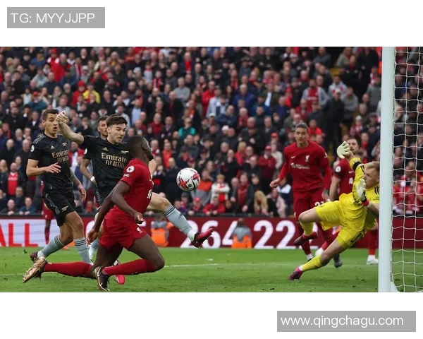 英超激战：AC米兰与曼联鏖战90分钟终成平局引发全场热议